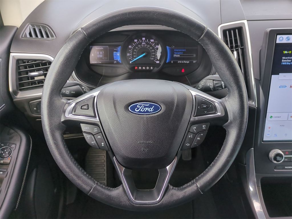 2022 Ford Edge Titanium 12