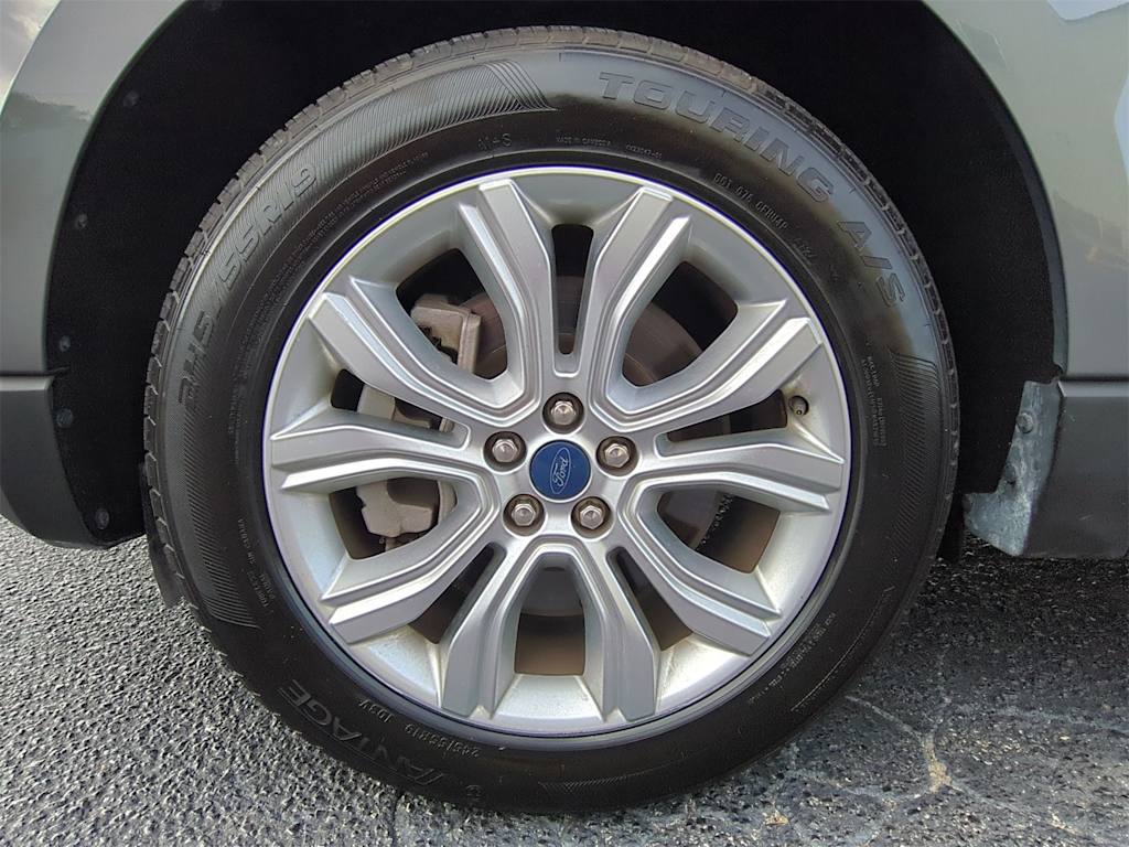 2022 Ford Edge Titanium 6