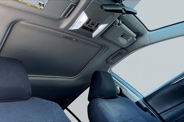 Thumbnail: 2020 Toyota RAV4 - 20