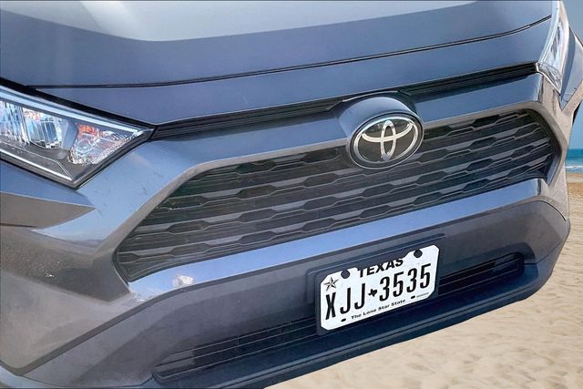 Thumbnail: 2020 Toyota RAV4 - 7