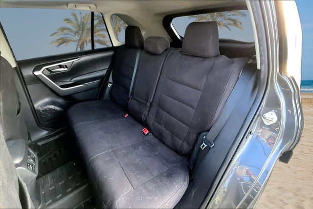 Thumbnail: 2020 Toyota RAV4 - 11
