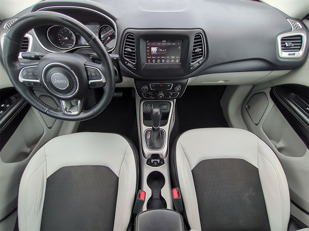 2018 Jeep Compass Latitude 9