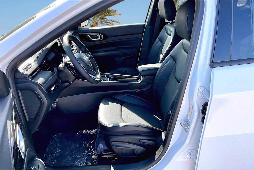 Thumbnail: 2026 Jeep Compass - 10