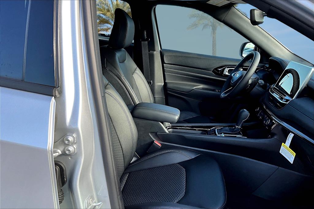 Thumbnail: 2026 Jeep Compass - 12
