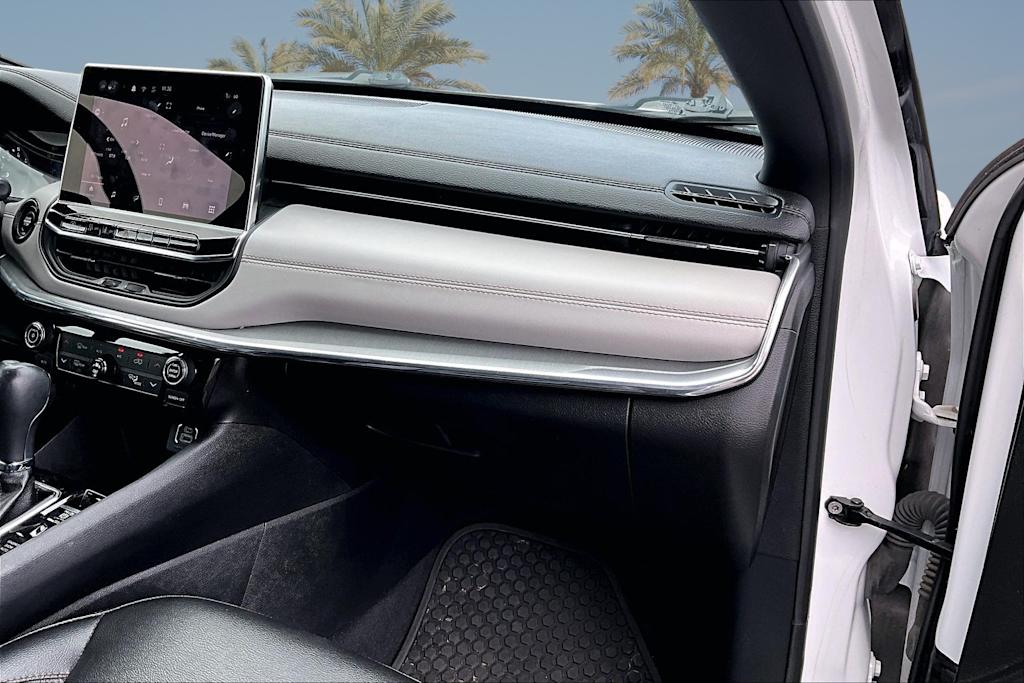 Thumbnail: 2024 Jeep Compass - 8