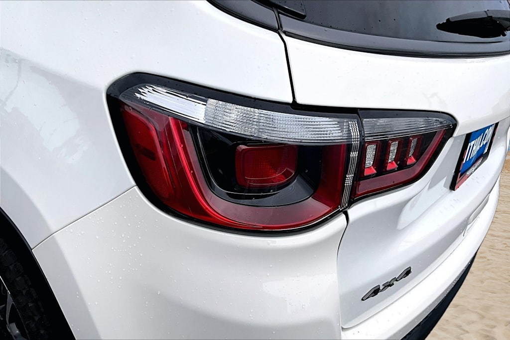Thumbnail: 2020 Jeep Compass - 21
