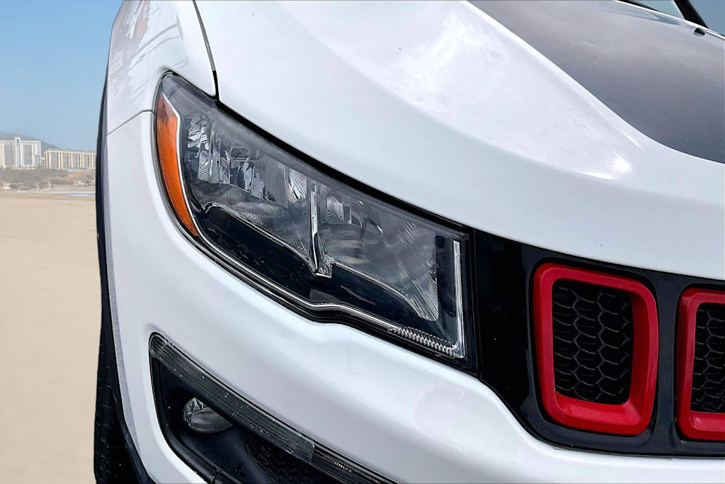 Thumbnail: 2020 Jeep Compass - 20