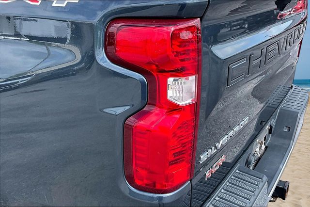 Thumbnail: 2020 Chevrolet Silverado 1500 - 21