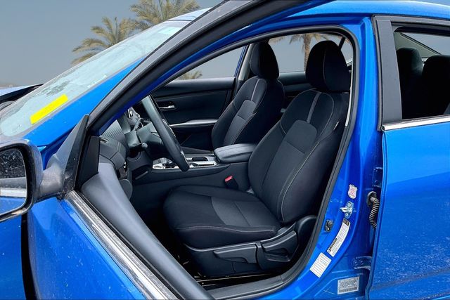 2025 Nissan Sentra SV - Photo 9