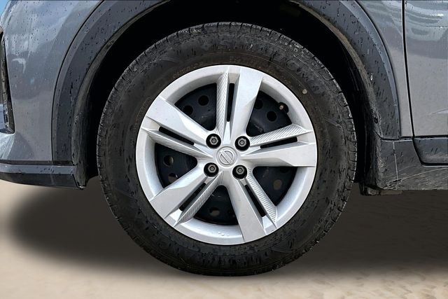 Thumbnail: 2024 Nissan Kicks - 7