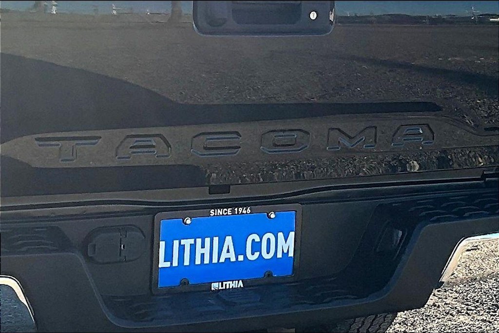 Thumbnail: 2023 Toyota Tacoma - 7