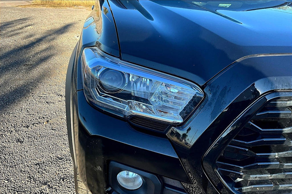 Thumbnail: 2023 Toyota Tacoma - 32