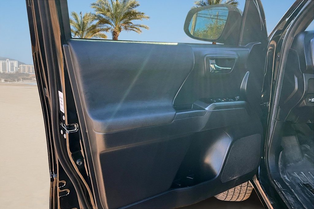 Thumbnail: 2023 Toyota Tacoma - 29