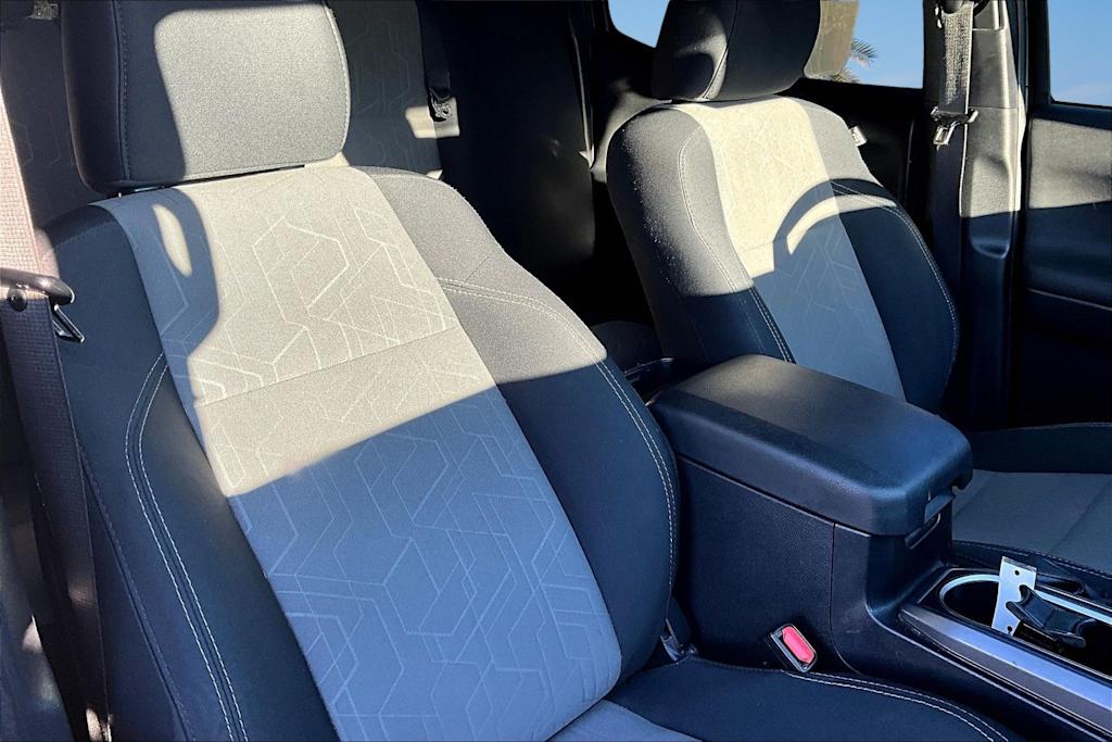 Thumbnail: 2023 Toyota Tacoma - 12