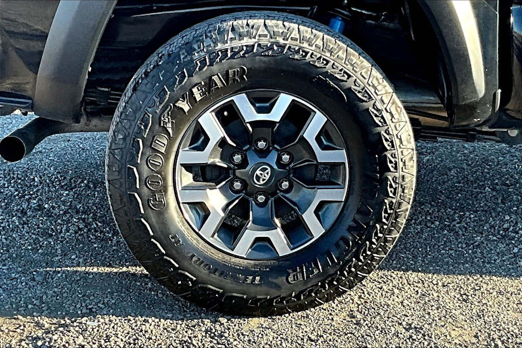 Thumbnail: 2023 Toyota Tacoma - 37