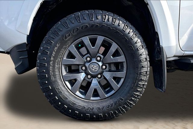 Thumbnail: 2023 Toyota Tacoma - 6