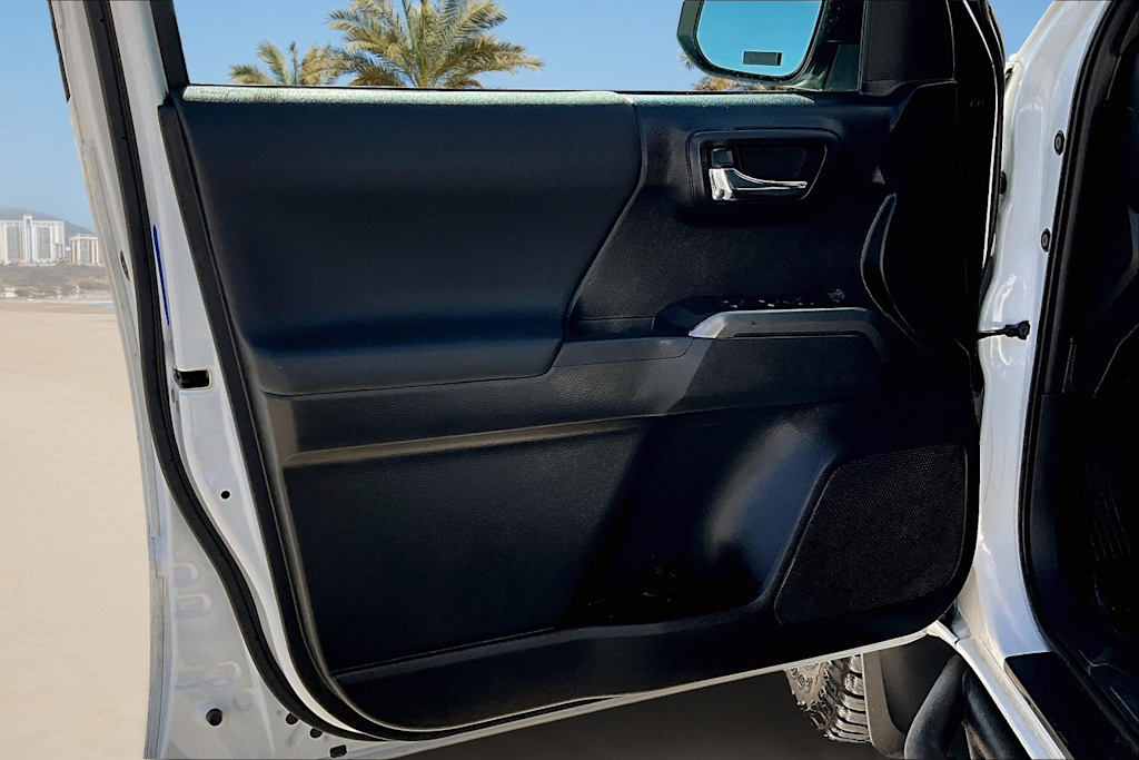 Thumbnail: 2019 Toyota Tacoma - 27