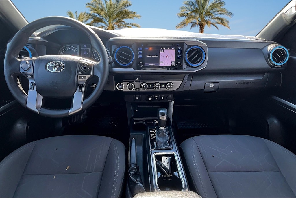 Thumbnail: 2019 Toyota Tacoma - 10
