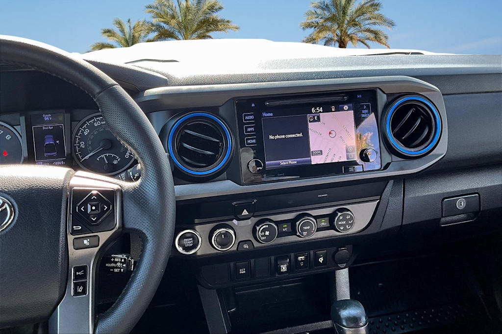 Thumbnail: 2019 Toyota Tacoma - 15
