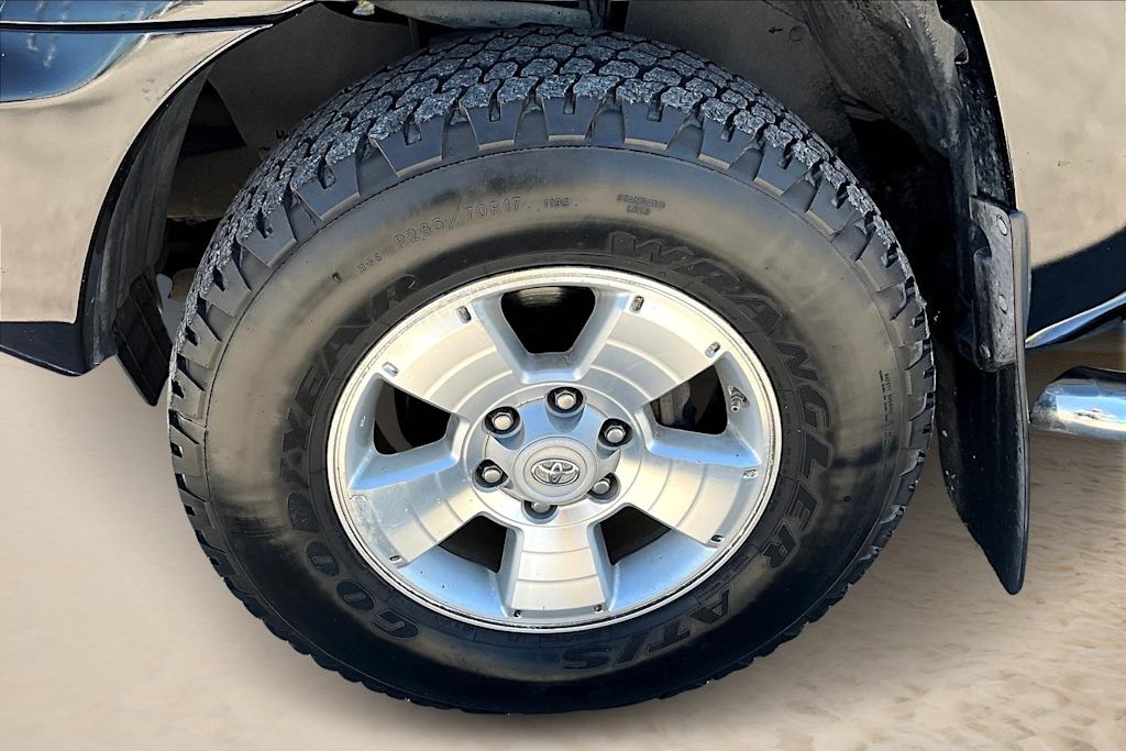 Thumbnail: 2015 Toyota Tacoma - 7