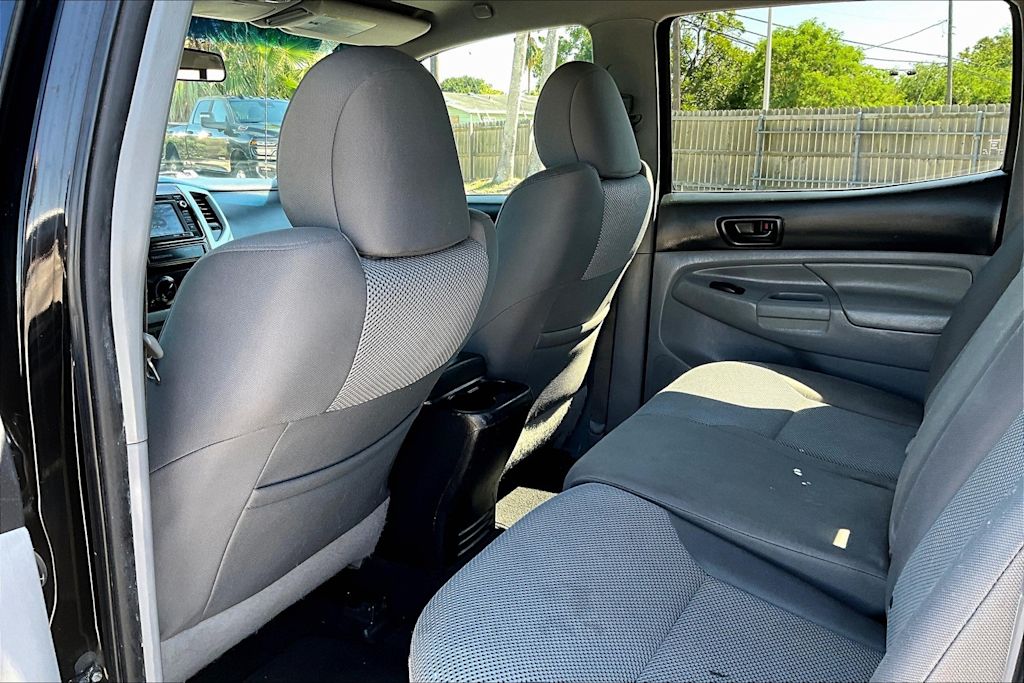 Thumbnail: 2015 Toyota Tacoma - 12