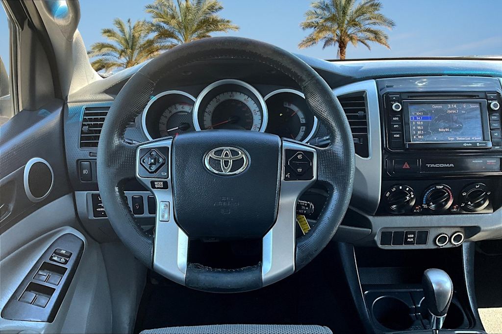 Thumbnail: 2015 Toyota Tacoma - 13