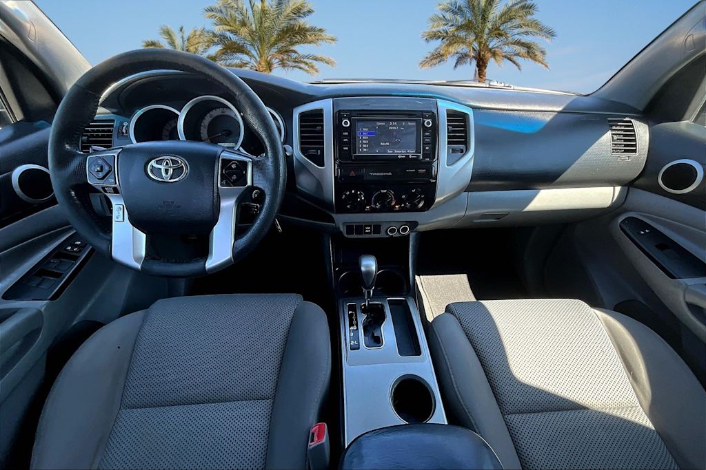Thumbnail: 2015 Toyota Tacoma - 9