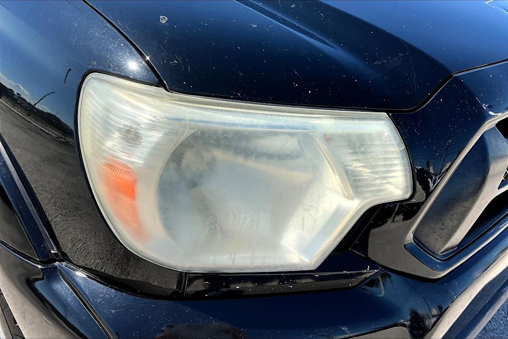 Thumbnail: 2015 Toyota Tacoma - 30