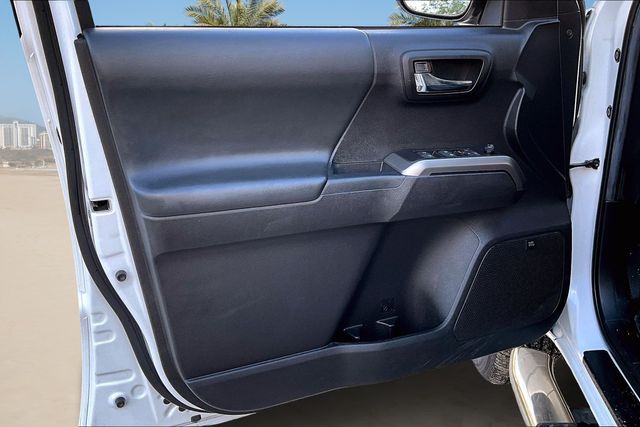 Thumbnail: 2023 Toyota Tacoma - 25