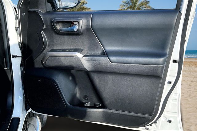 Thumbnail: 2023 Toyota Tacoma - 26