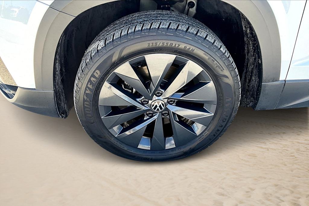 Thumbnail: 2024 Volkswagen Taos - 7