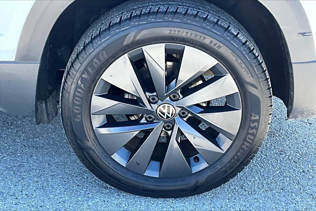 Thumbnail: 2024 Volkswagen Taos - 32