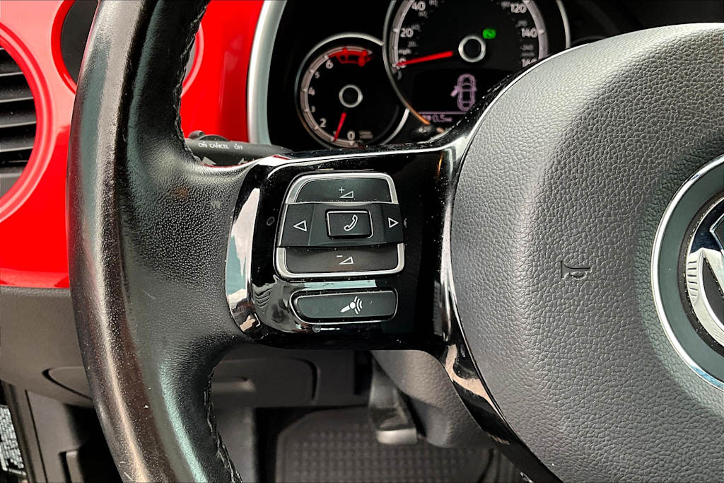 Thumbnail: 2019 Volkswagen Beetle - 24