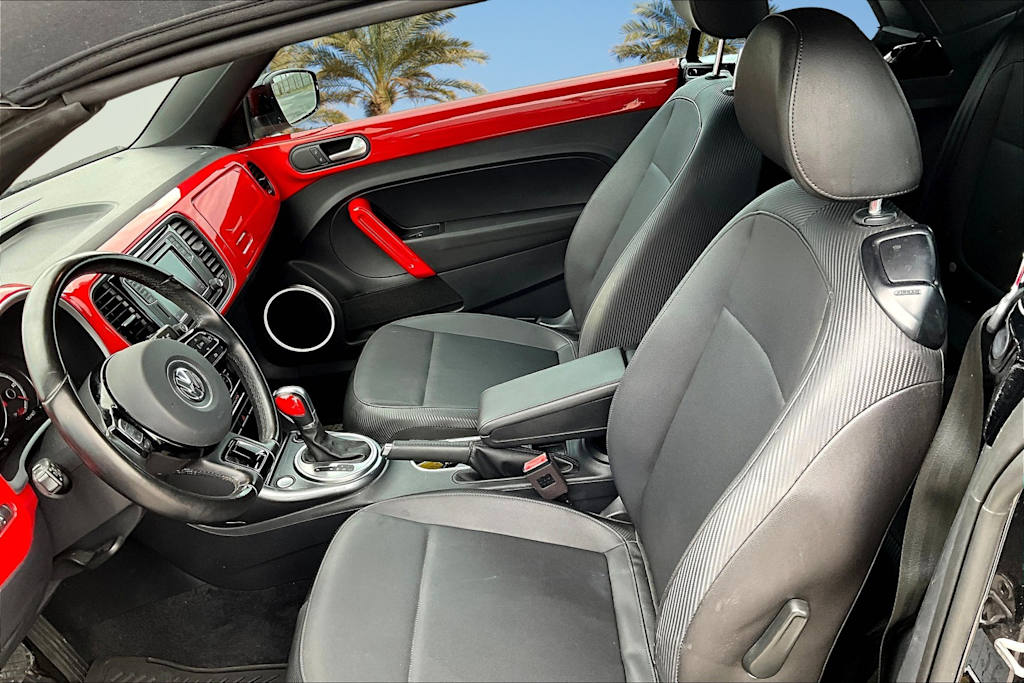 Thumbnail: 2019 Volkswagen Beetle - 11