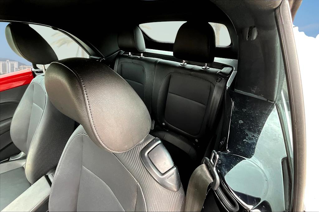 Thumbnail: 2019 Volkswagen Beetle - 13