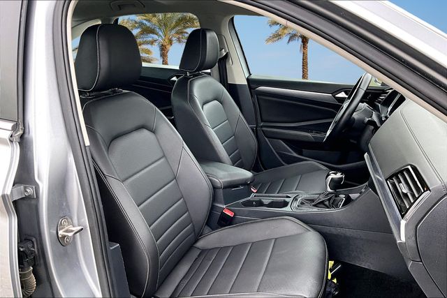 Thumbnail: 2024 Volkswagen Jetta - 11