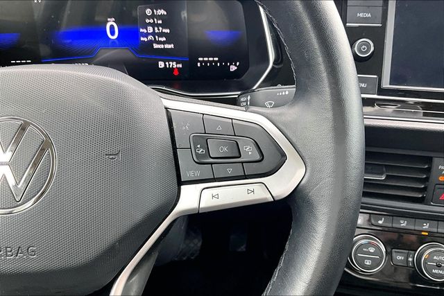 Thumbnail: 2024 Volkswagen Jetta - 24