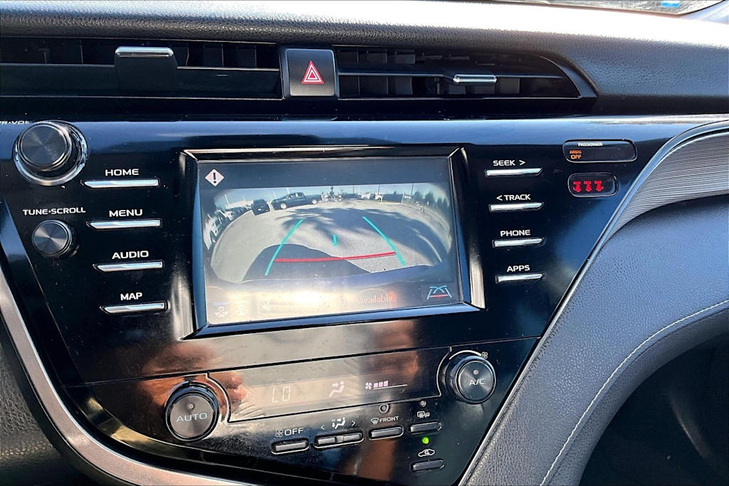 Thumbnail: 2019 Toyota Camry - 25