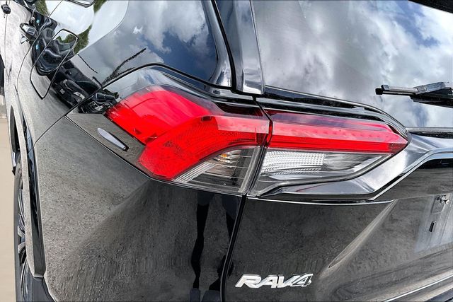 Thumbnail: 2023 Toyota RAV4 - 22