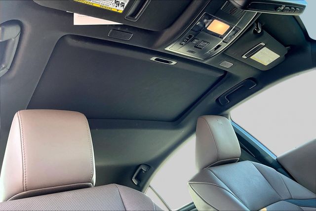 Thumbnail: 2023 Lexus ES - 19