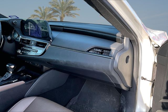 Thumbnail: 2023 Lexus ES - 8