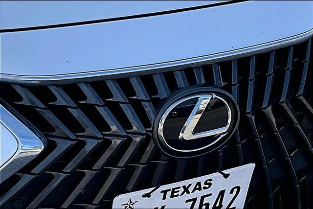 Thumbnail: 2023 Lexus ES - 22