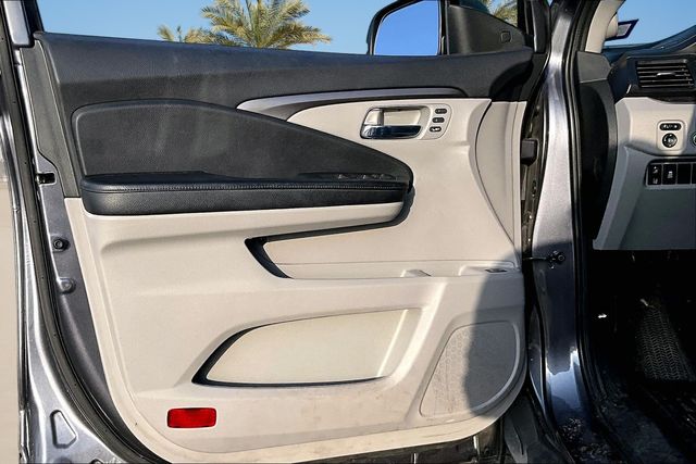 Thumbnail: 2020 Honda Pilot - 17