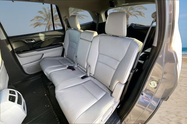Thumbnail: 2020 Honda Pilot - 13