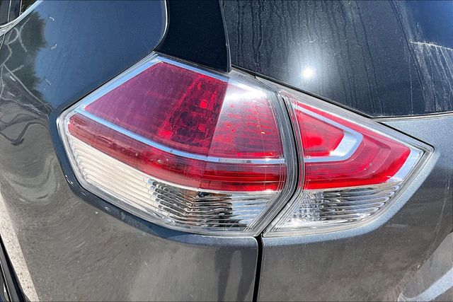 Thumbnail: 2016 Nissan Rogue - 21