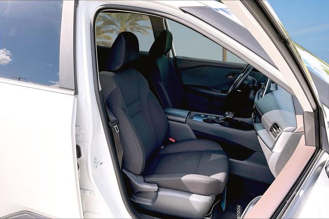 Thumbnail: 2023 Nissan Rogue - 11