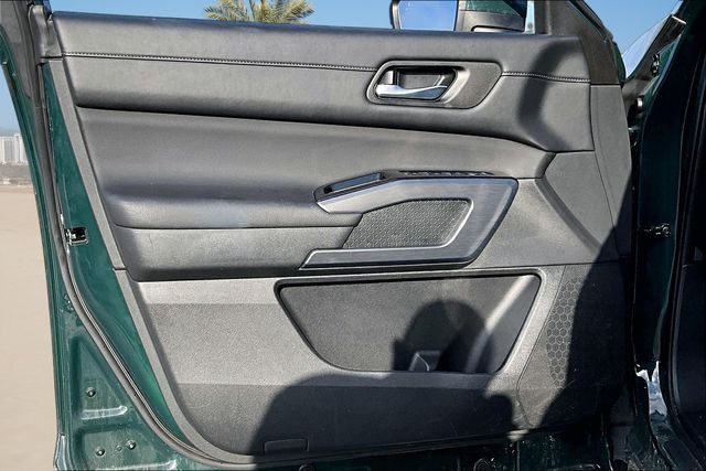 Thumbnail: 2025 Nissan Pathfinder - 17