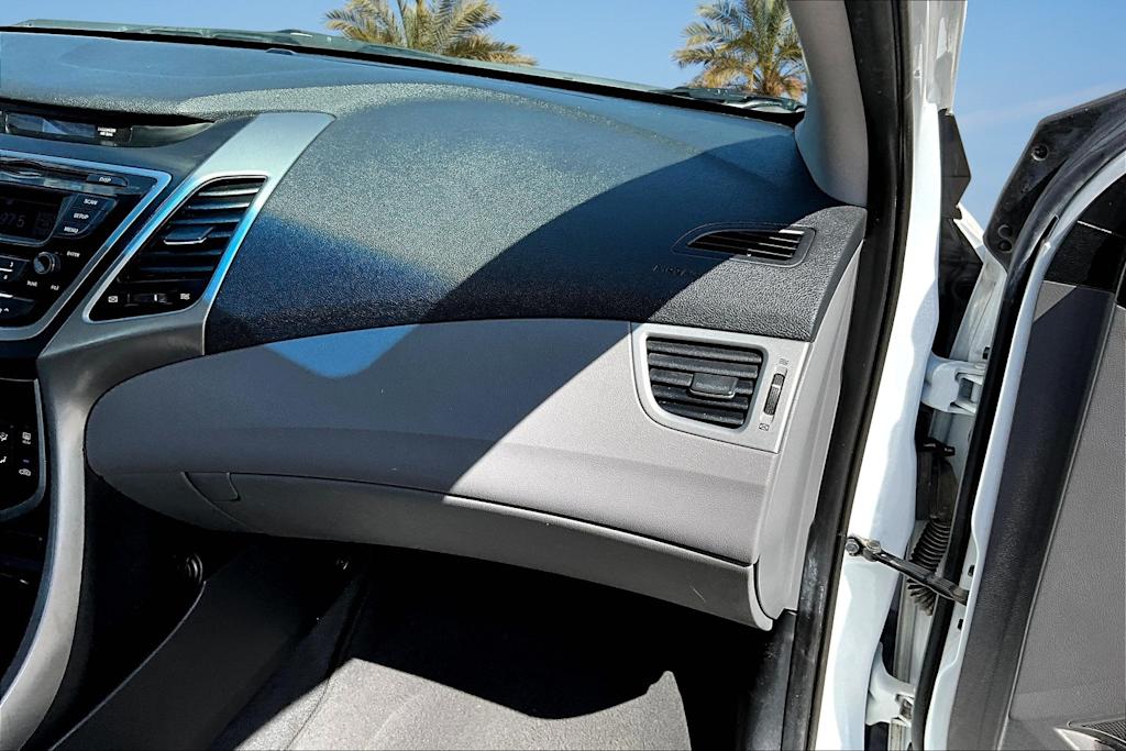 Thumbnail: 2016 Hyundai Elantra - 23