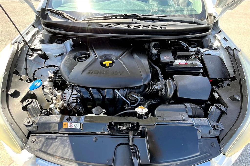 Thumbnail: 2016 Hyundai Elantra - 8