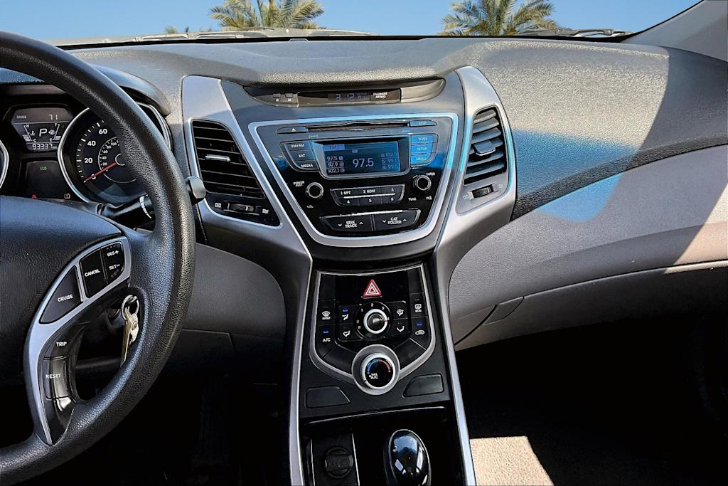 Thumbnail: 2016 Hyundai Elantra - 14